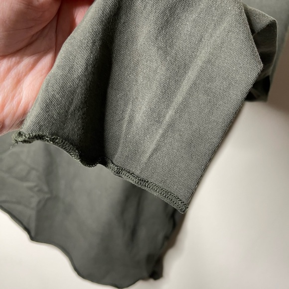 H&M DIVIDED stitched long sleeve hemline & sleeves, lightweight, oversized, NWOT - Picture 6 of 11